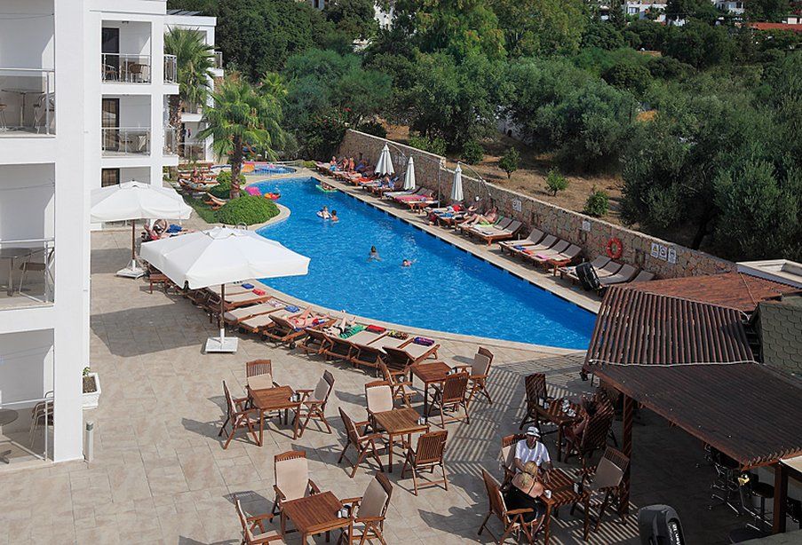 Costa Queen Suites Gumbet Exterior photo